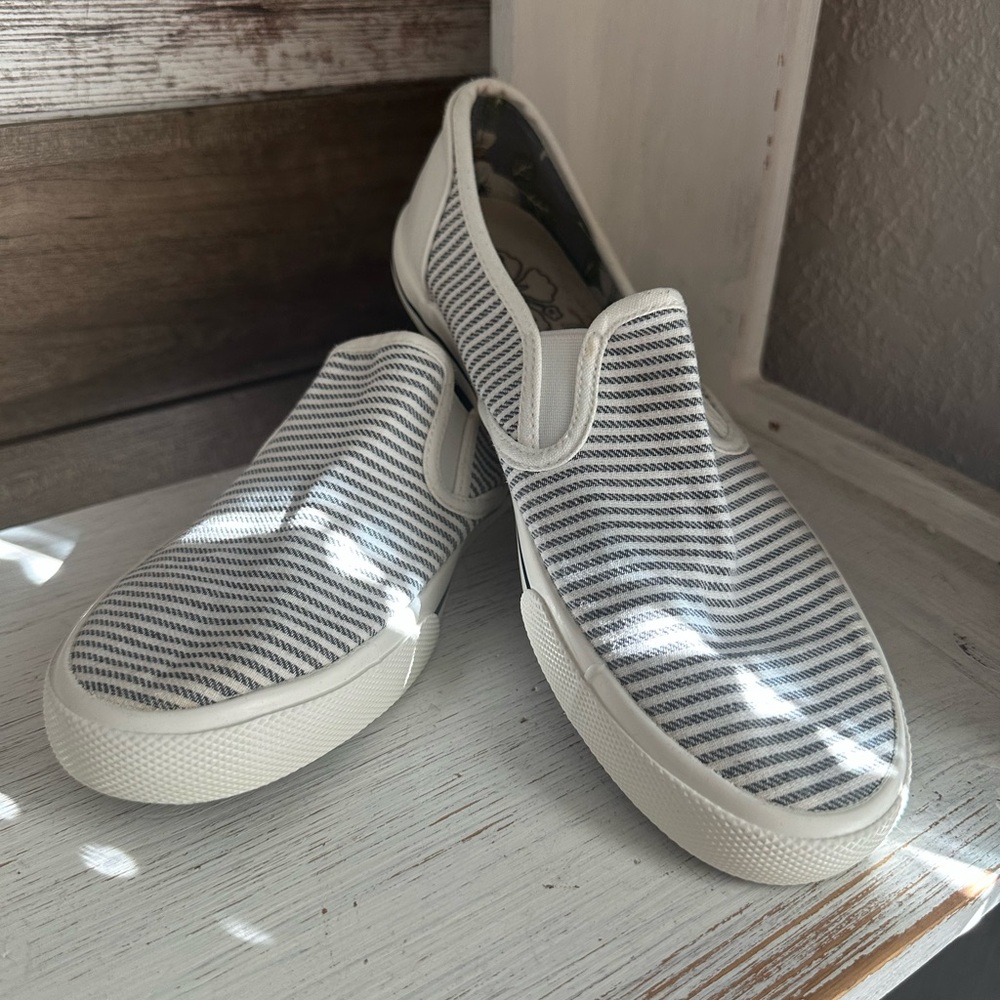 Tommy Bahama | Striped Slip-On Sneakers